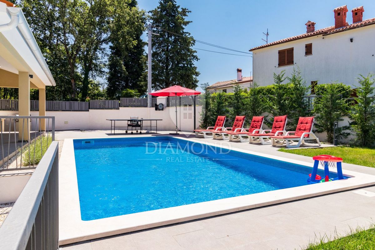 Sanvincenti, casa con piscina - attività consolidata