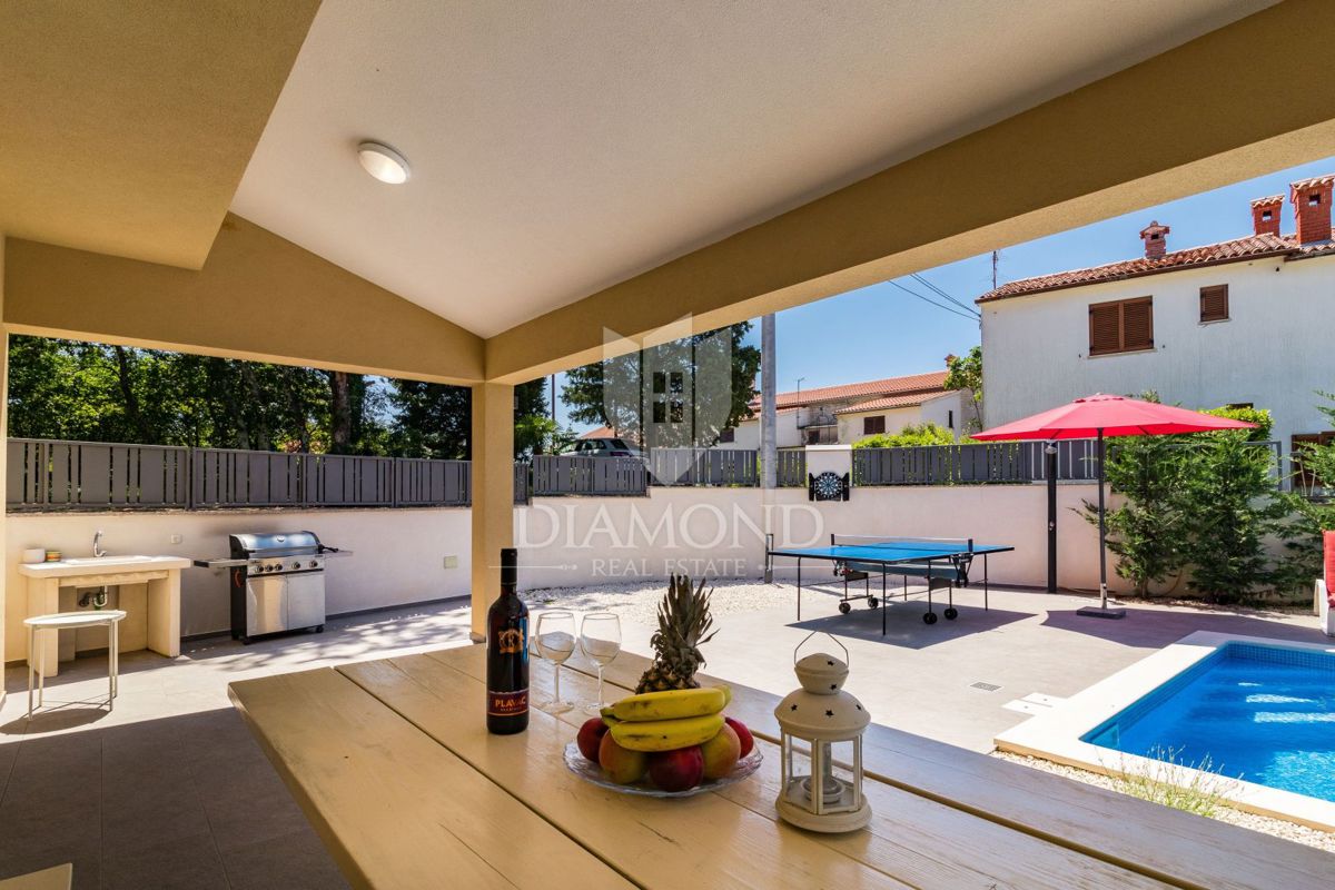 Sanvincenti, casa con piscina - attività consolidata