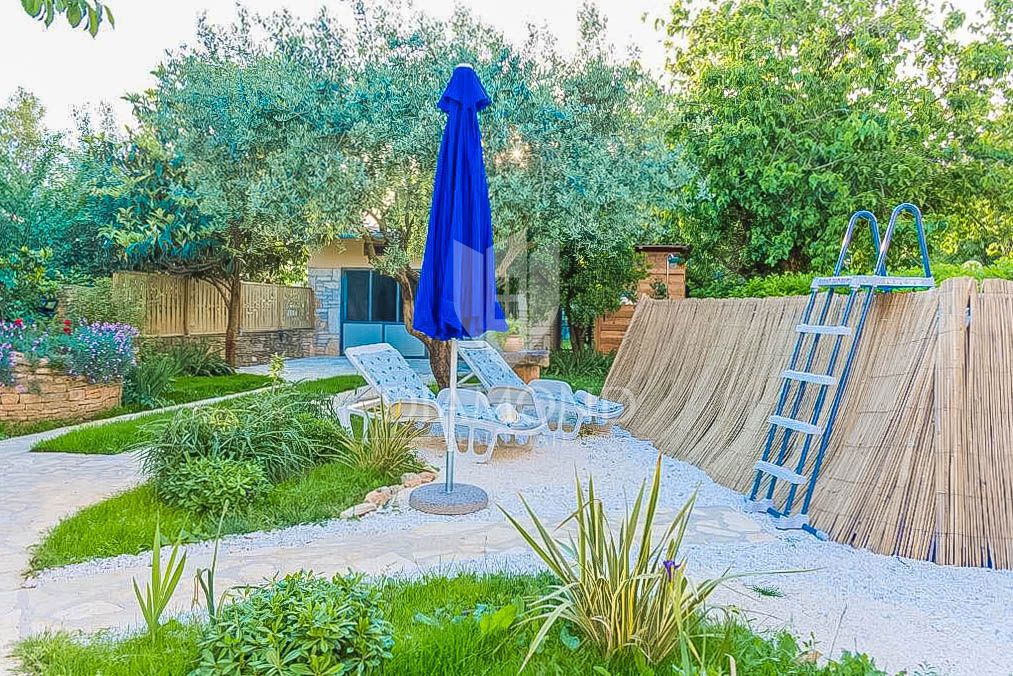 Pola, dintorni, bella casa per le vacanze nel centro di una piccola città