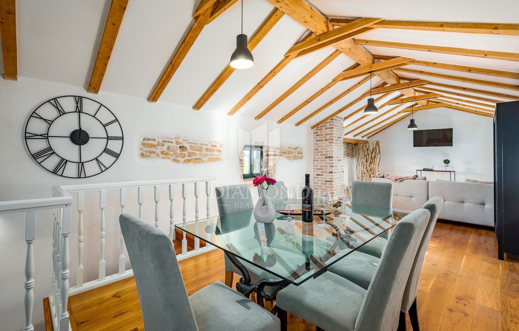 Barban, dintorni, imponente proprietà con villa autoctona