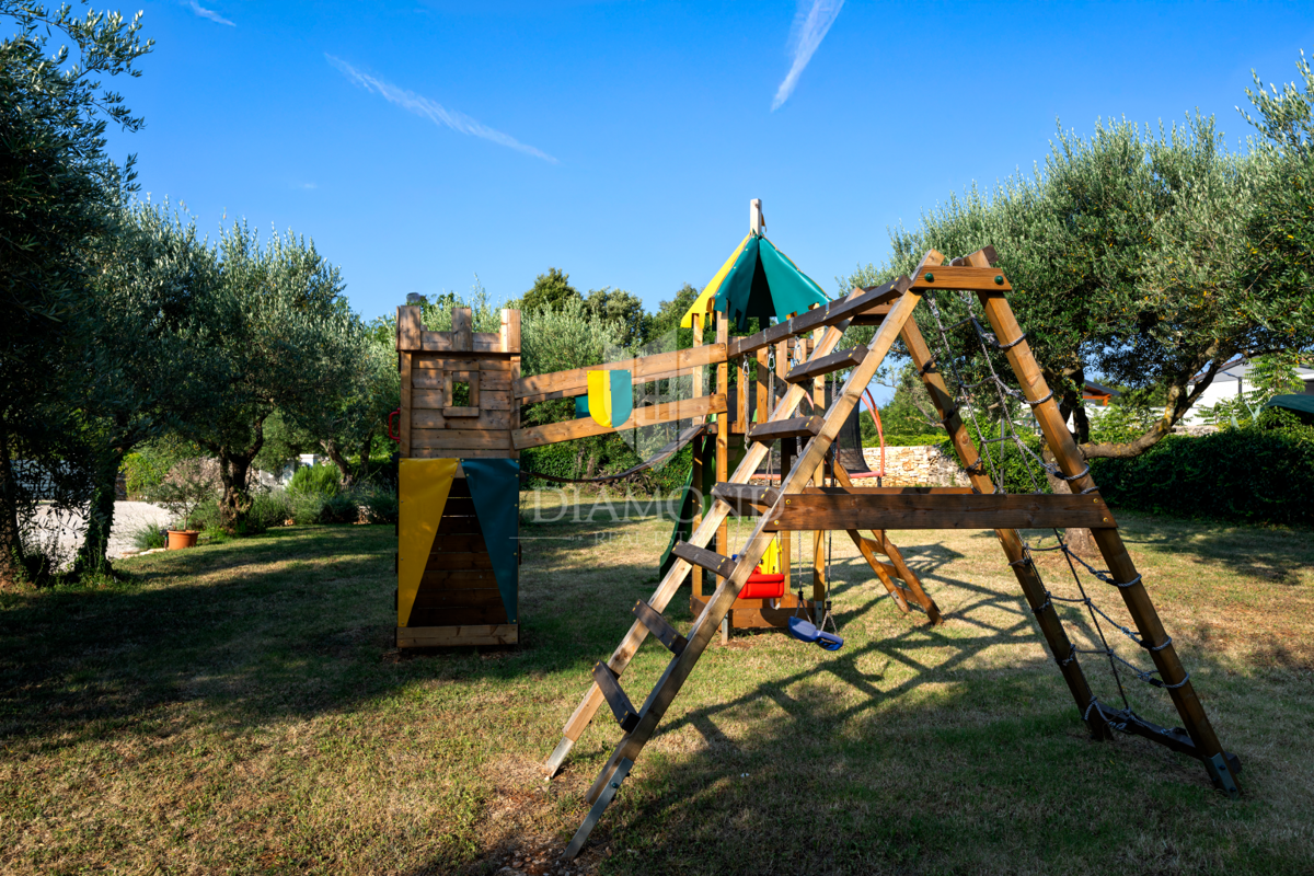 Marčana, dintorni, villa di design immersa nella natura