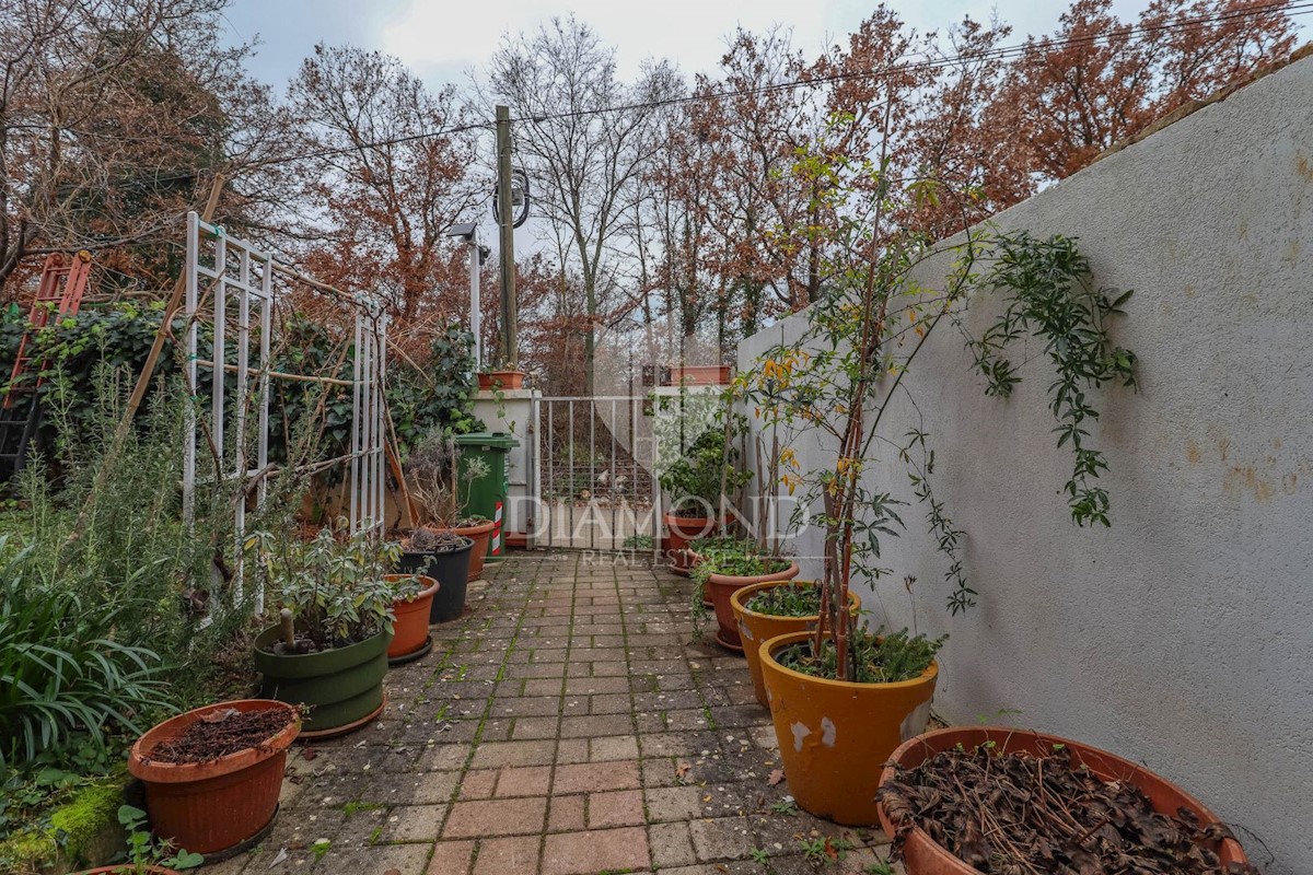 Rovigno, dintorni, casa spaziosa in una zona tranquilla del paese