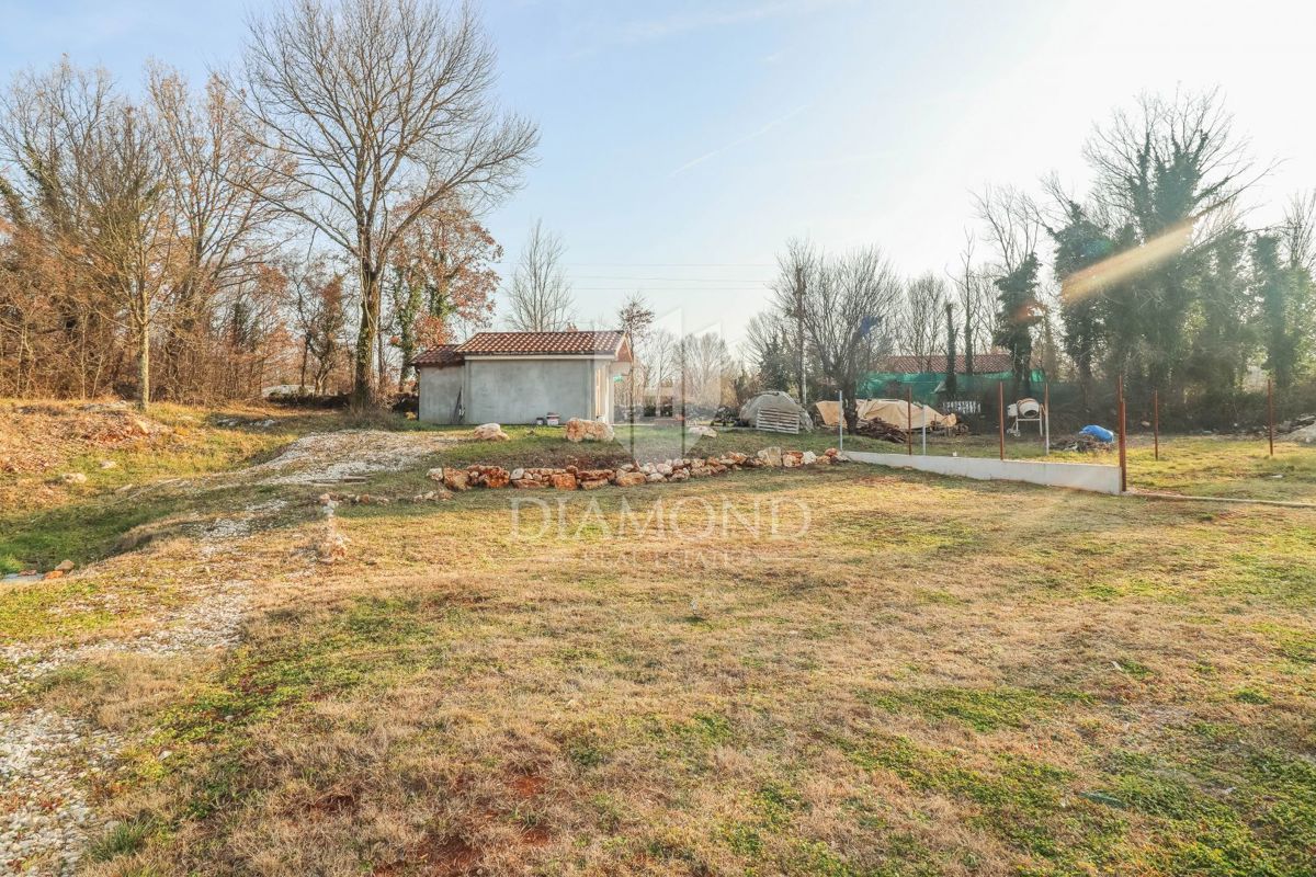 Parenzo, dintorni, due case con piscina e ampio giardino!