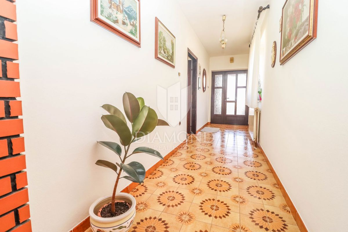 Kanfanar, una casa spaziosa con diversi appartamenti
