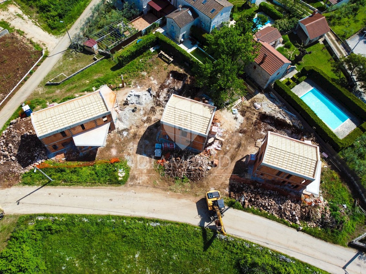 Parenzo, dintorni, bella casa con piscina in un posto tranquillo