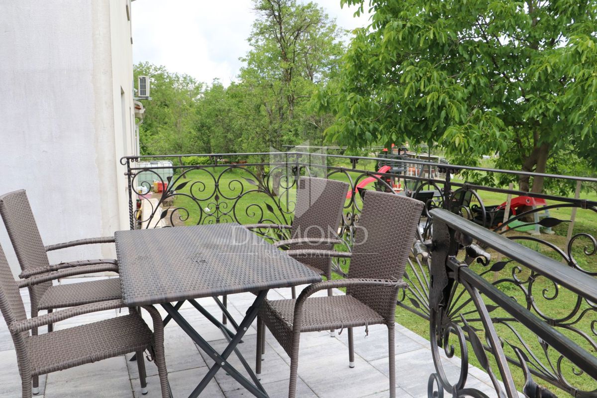 Labin, dintorni, piano terra in un quartiere tranquillo