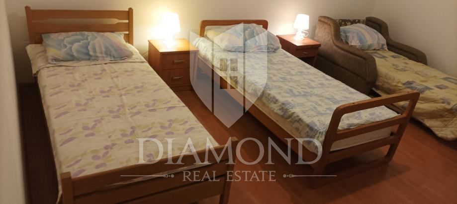 Labin, dintorni, piano terra in un quartiere tranquillo