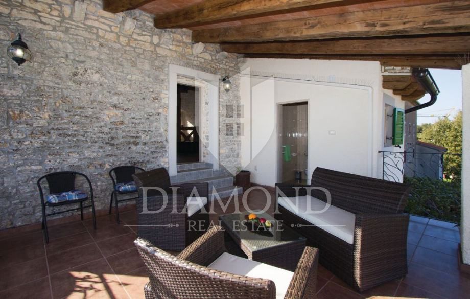 Barbana, dintorni, bella casa autoctona in una posizione tranquilla
