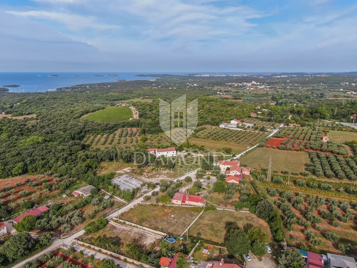 Rovigno, OCCASIONE! ampio terreno con vista sul mare