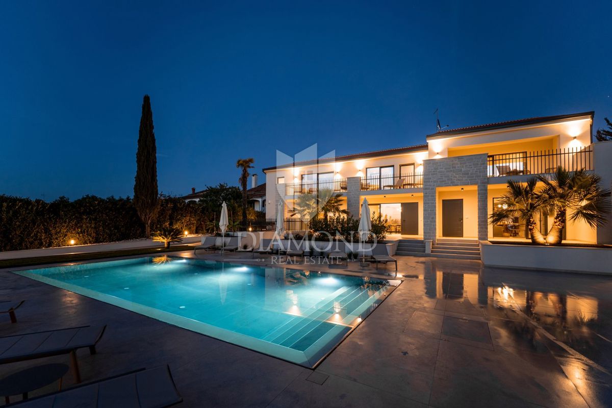 Parenzo, una villa imponente, un'oasi di lusso!