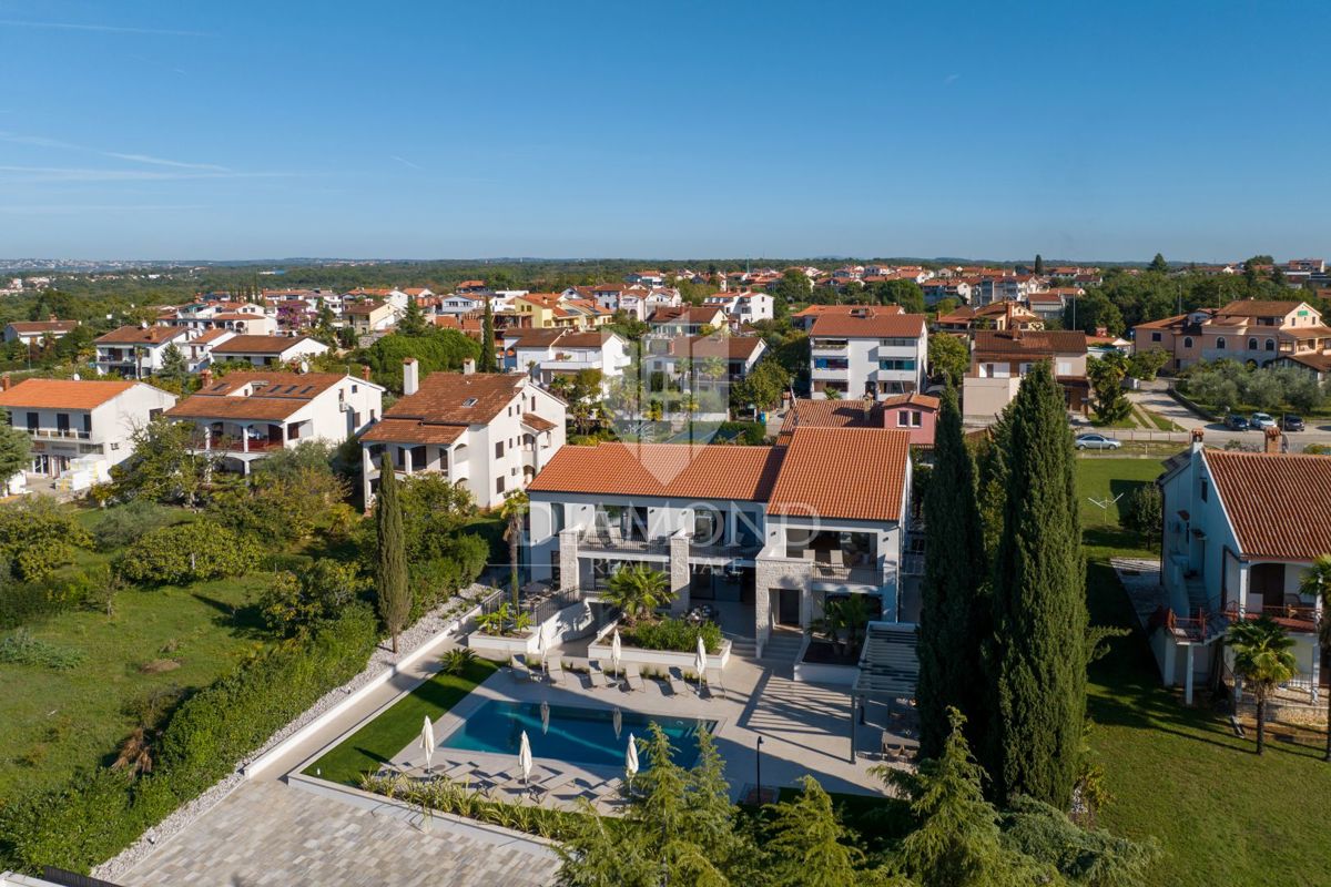 Parenzo, una villa imponente, un'oasi di lusso!