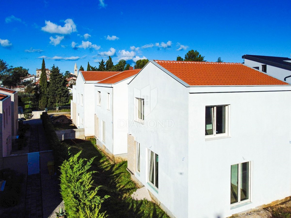 Funtana, una casa a schiera in una bella posizione vicino al mare!