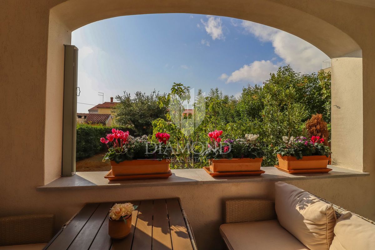Rovigno, casa con giardino in posizione tranquilla