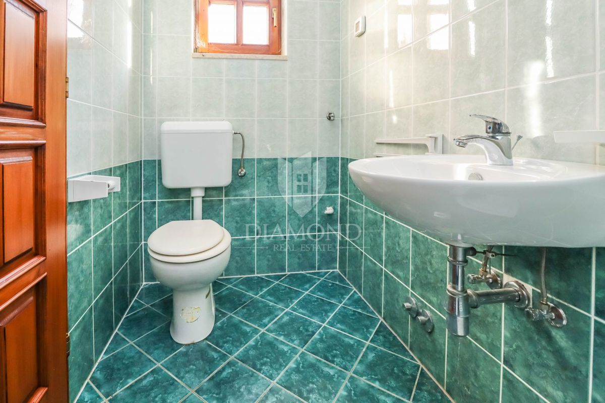 Parenzo, dintorni, casa autentica con vista mare!