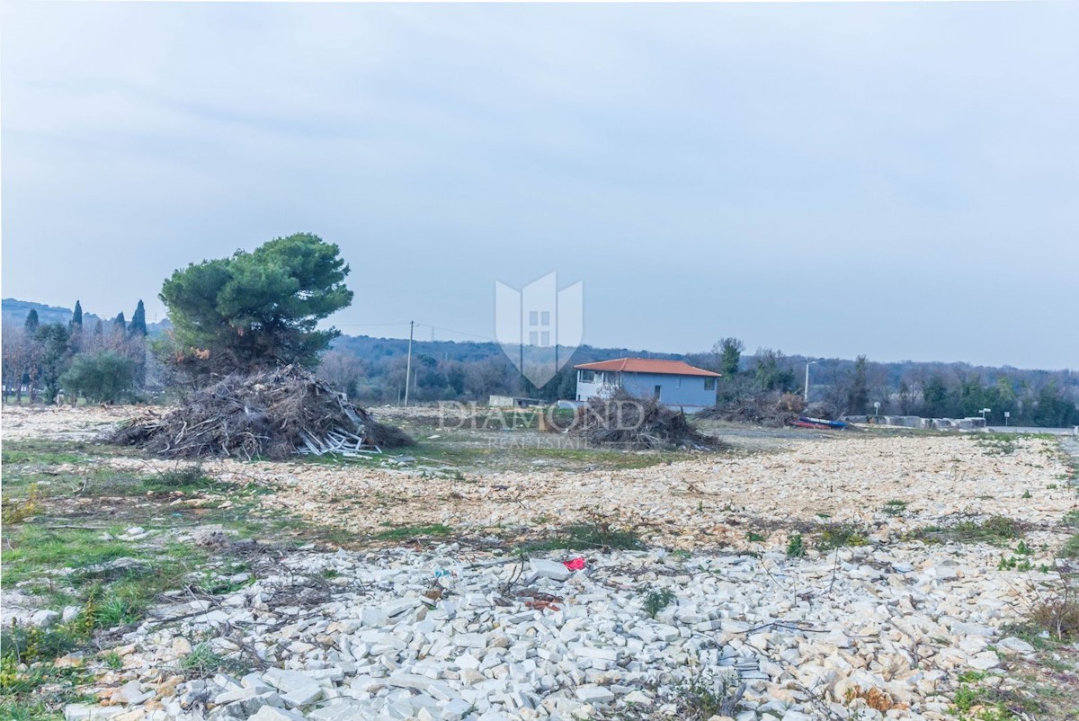 Liznjan, terreno edificabile in ottima posizione