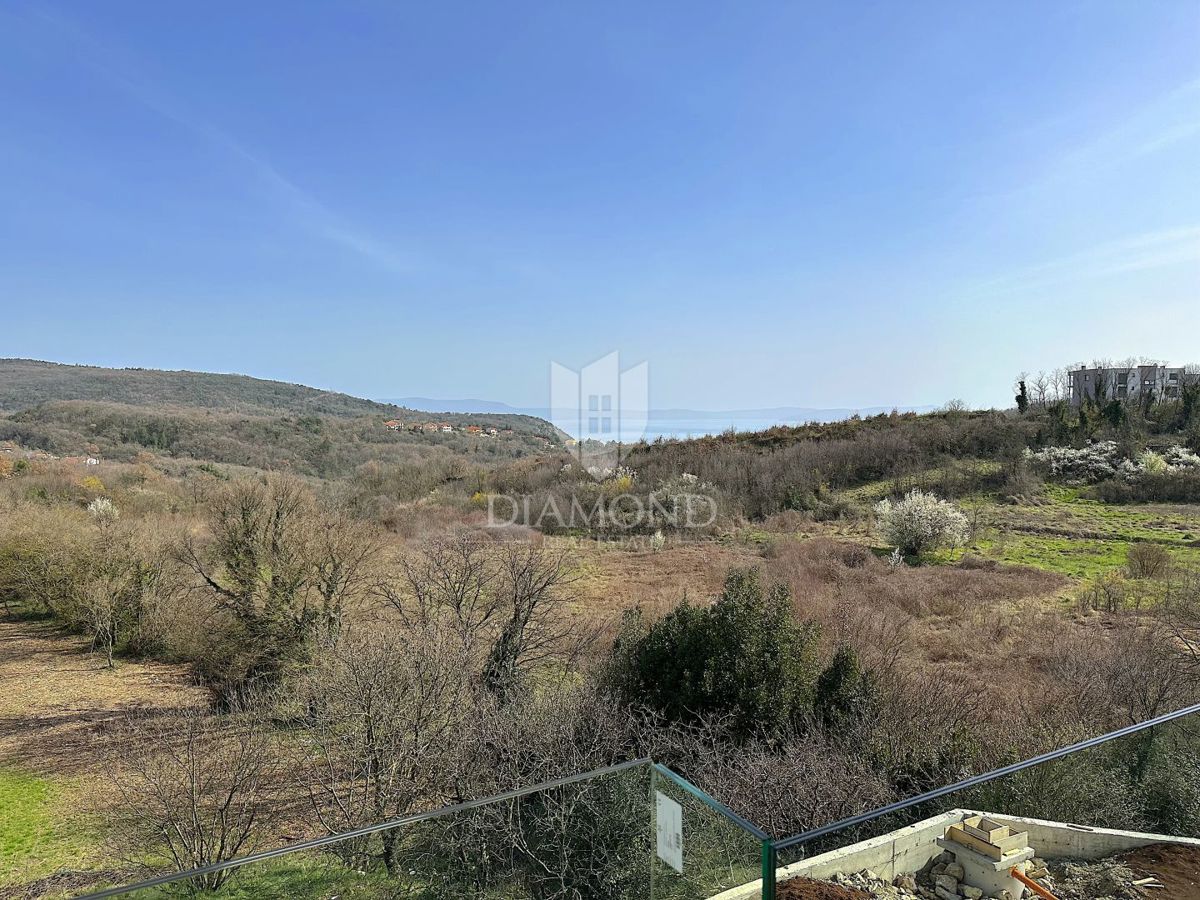 Labin, attico di lusso con vista mare