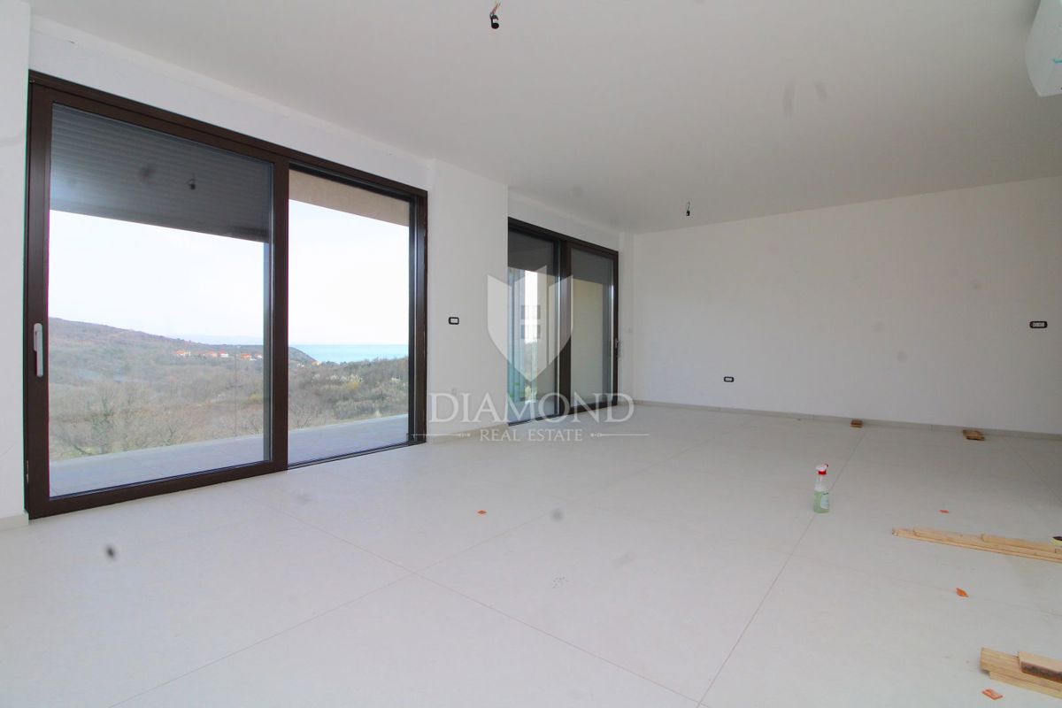 Labin, attico di lusso con vista mare