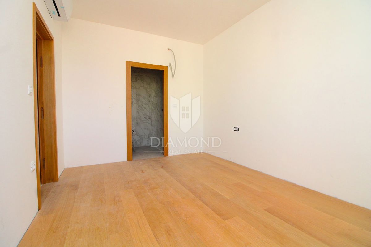 Labin, attico di lusso con vista mare