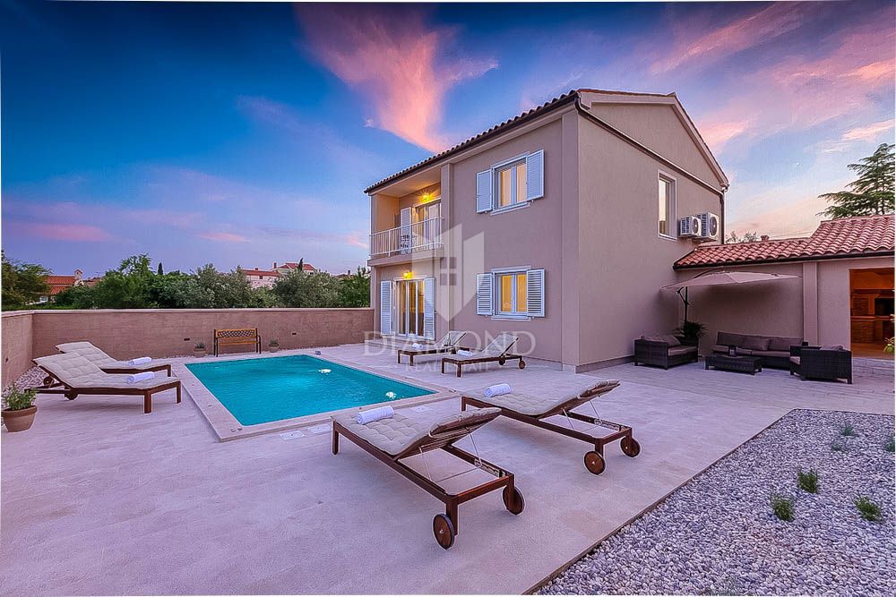 Fasana, dintorni, bellissima casa vacanze vicino al mare! 