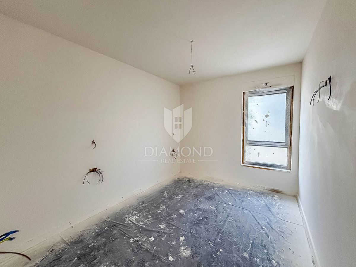 Umago, San Lorenzo, Appartamento con vista mare!