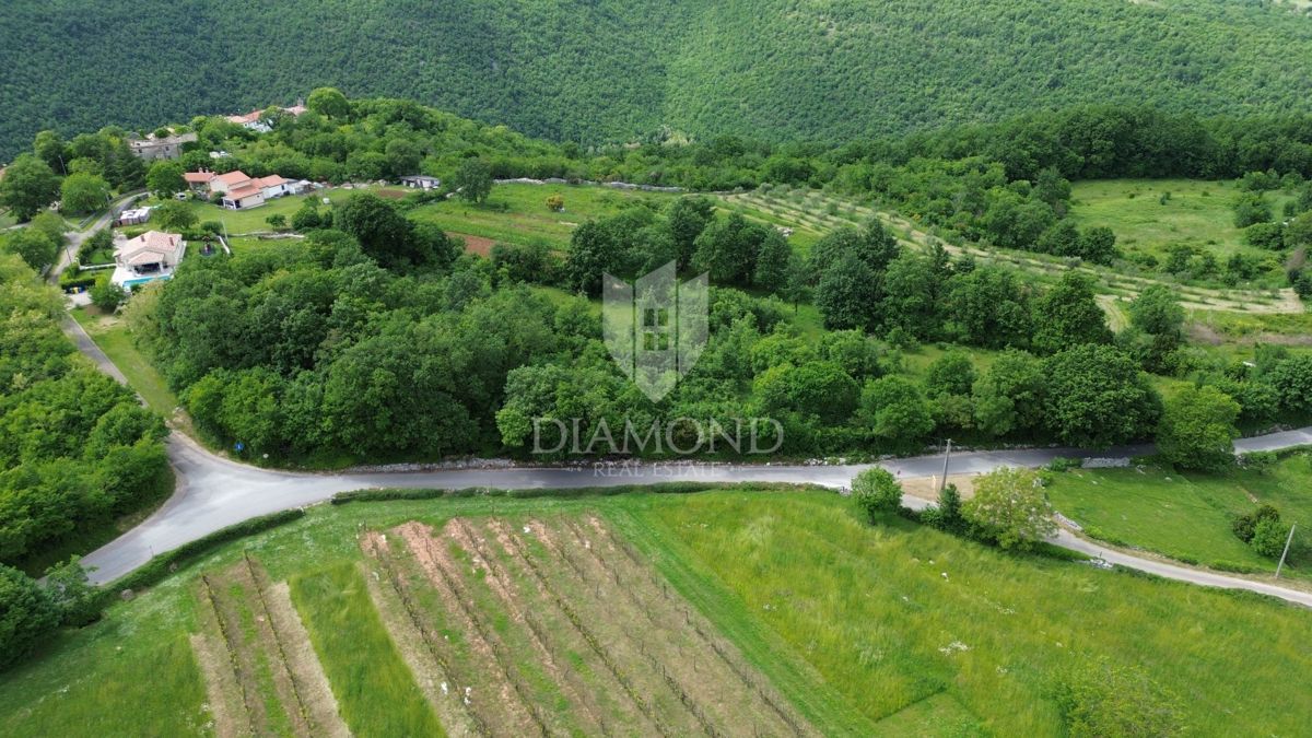 Labin, terreno agricolo-edificabile