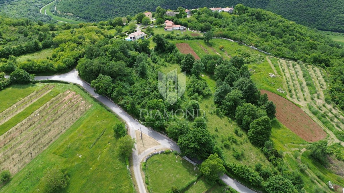 Labin, terreno agricolo-edificabile