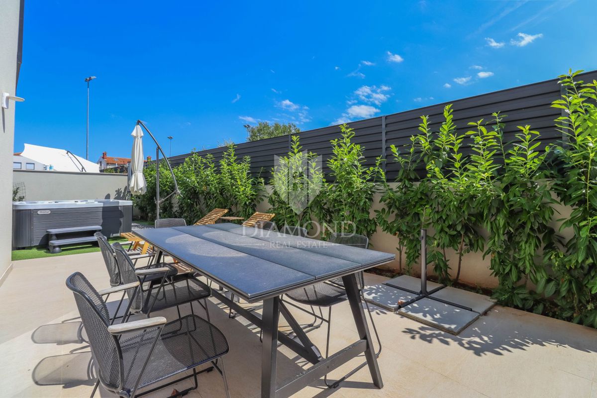  Pola - casa moderna con jacuzzi