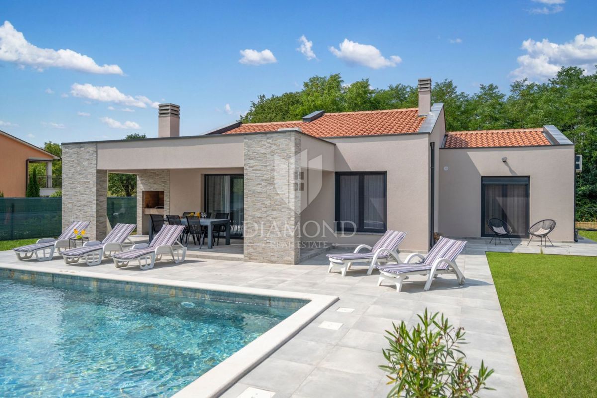 Labin, dintorni, piano terra con piscina