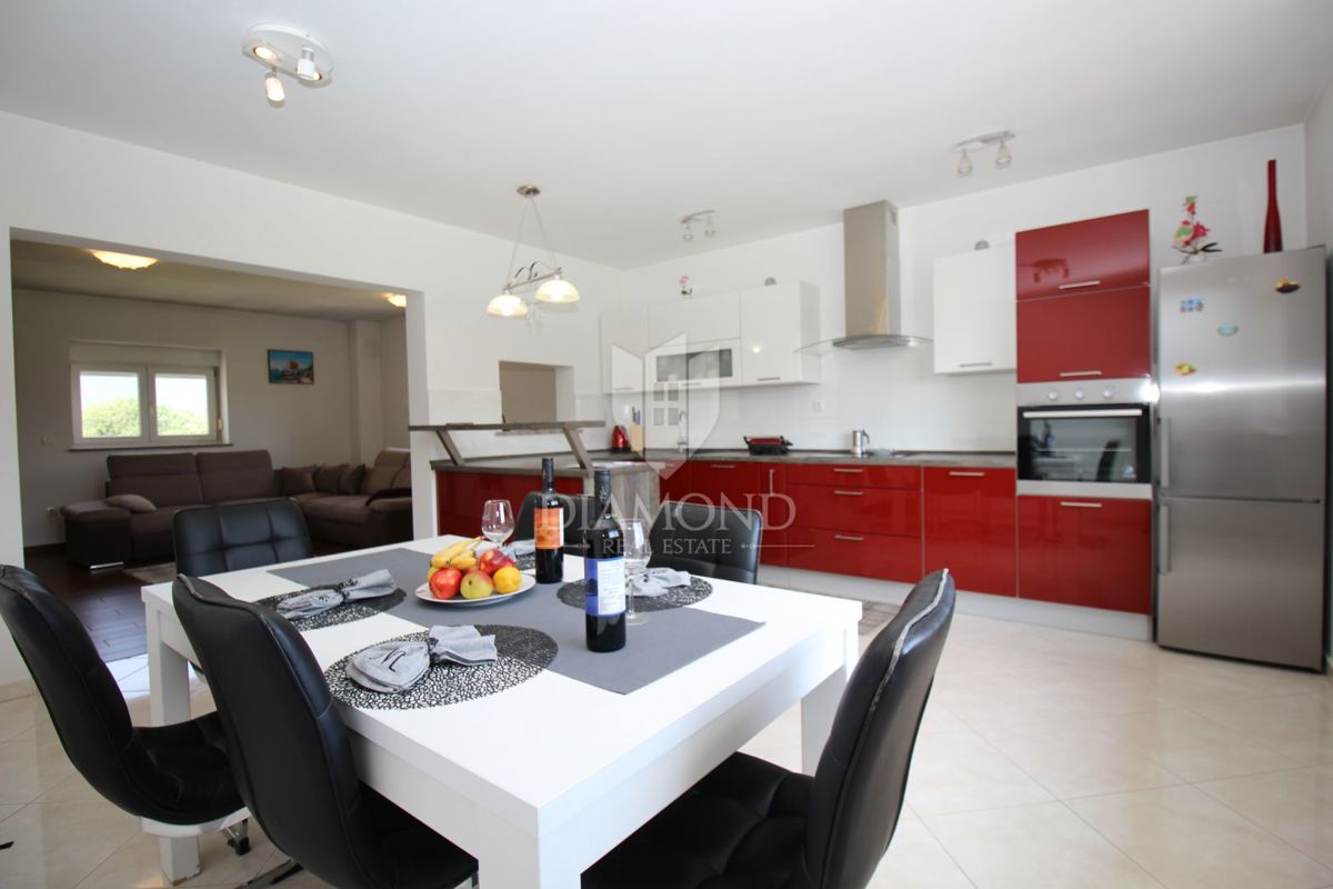 Labin, dintorni, casa affascinante con ampio giardino