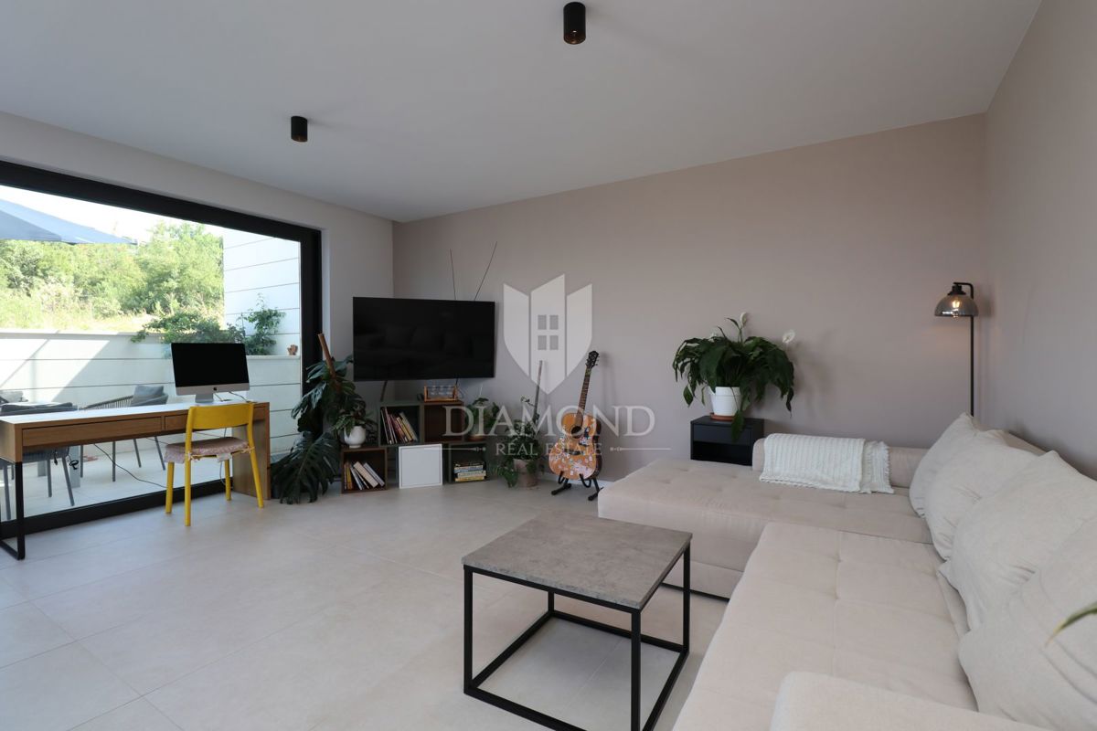 Crikvenica, appartamento di lusso con piscina privata e splendida vista sul mare