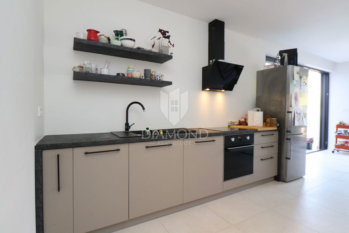 Crikvenica, appartamento di lusso con piscina privata e splendida vista sul mare