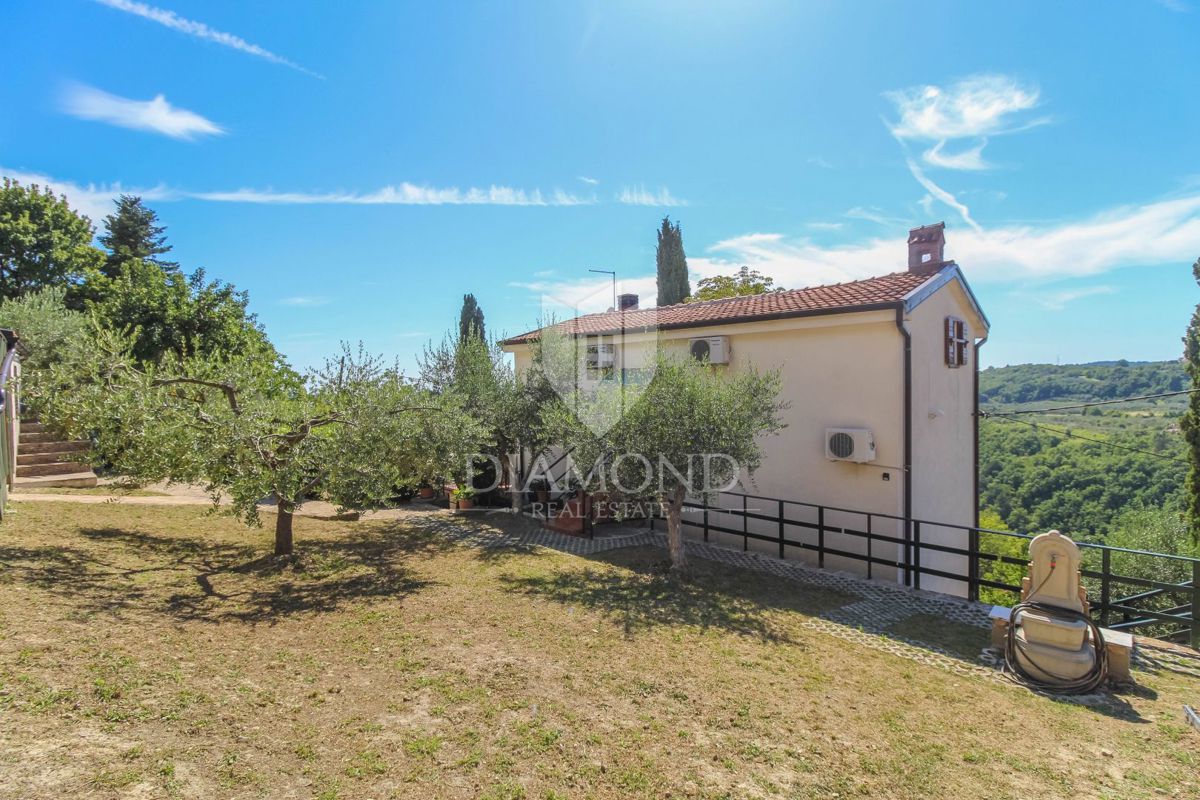 Grisignana, casa in ottima posizione con ampio cortile