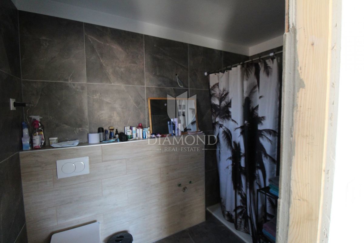 Casa moderna vicino a Albona