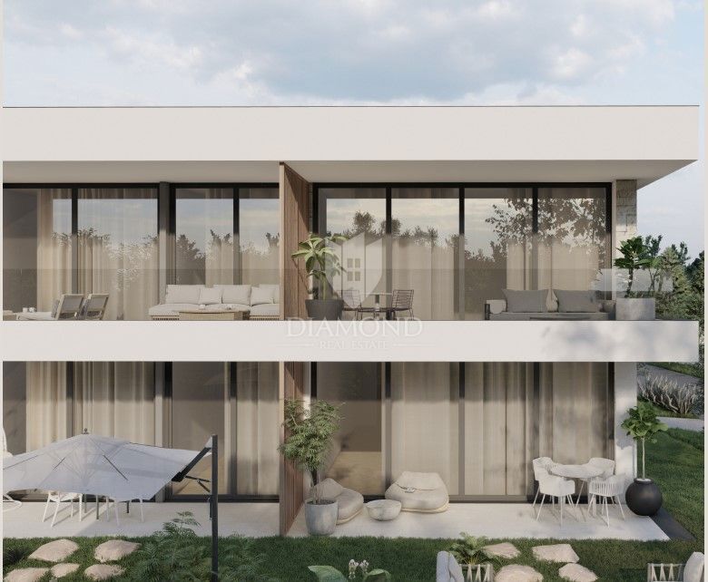 Nuovo appartamento con giardino vicino a Rovigno