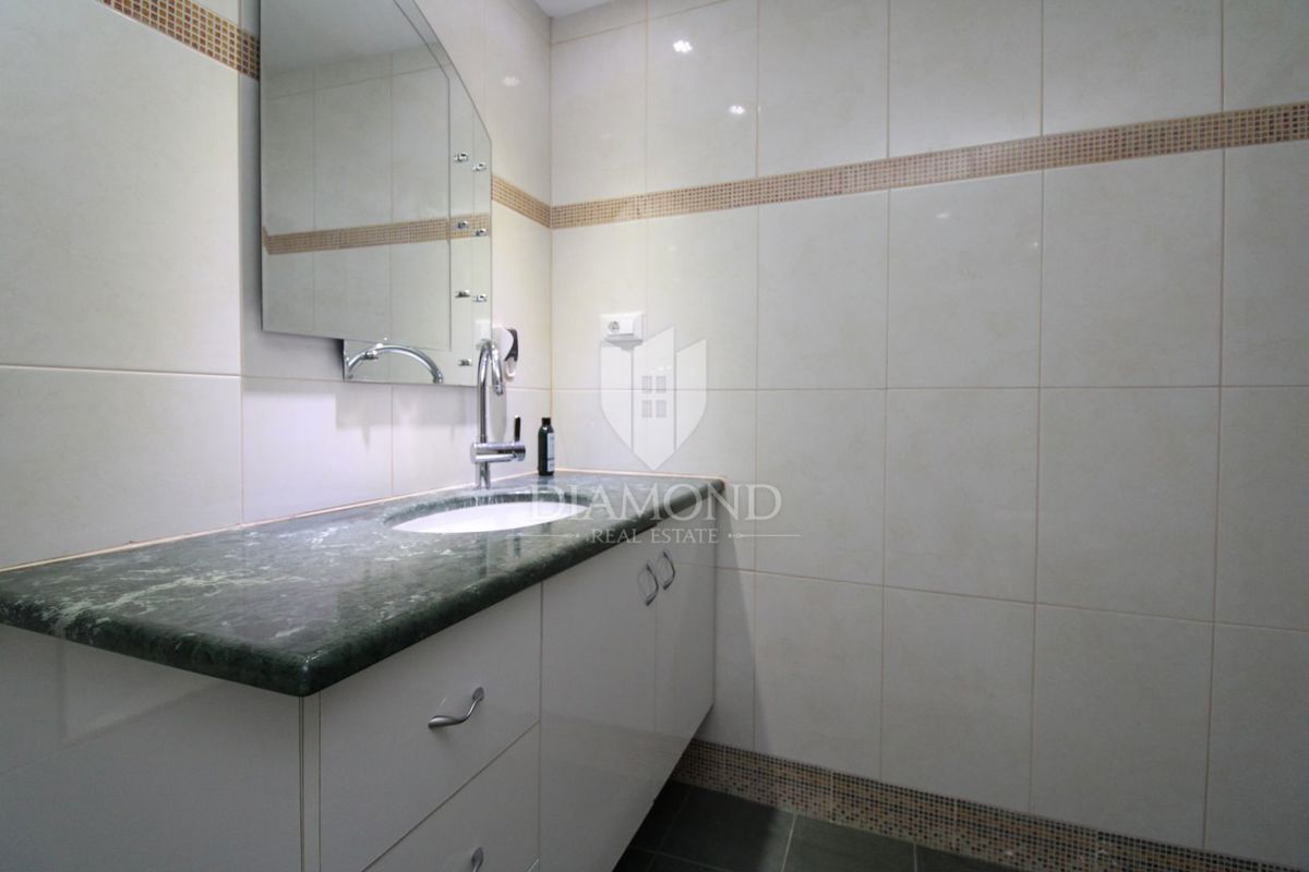 Casa Kraljevica, 310m2