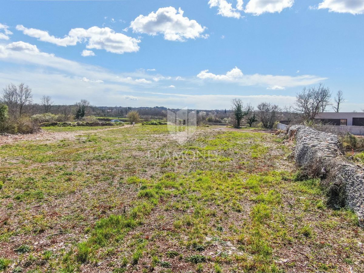 Terreno edificabile vicino a Rovigno