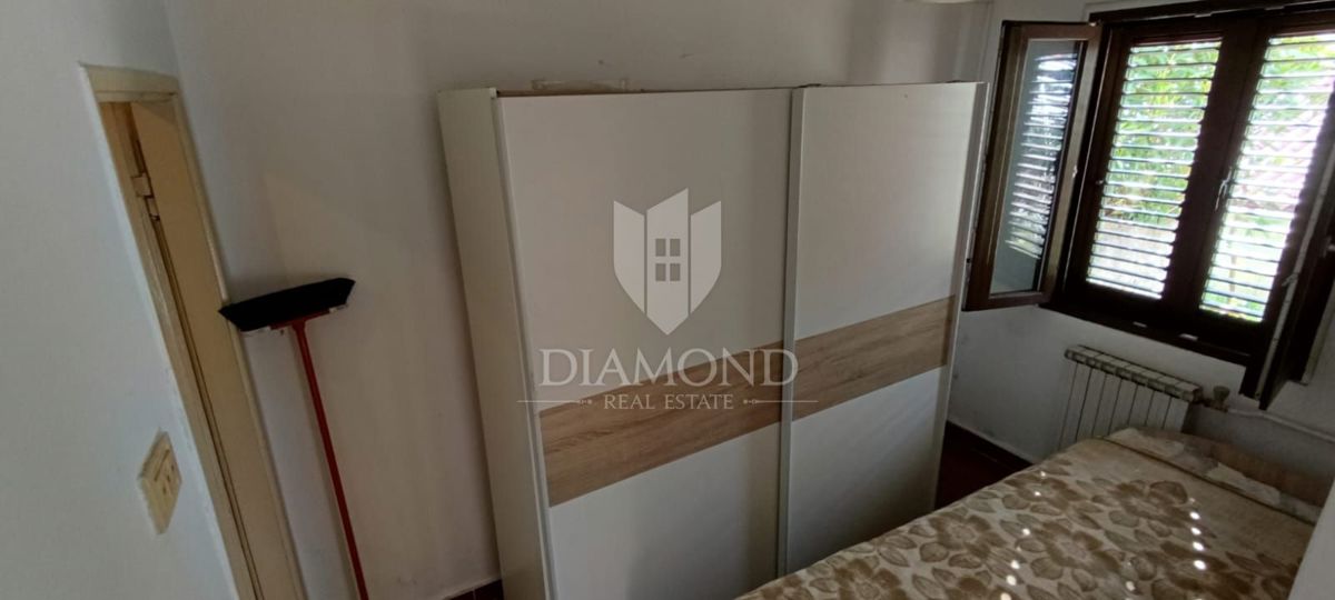 Piccola casa piena di potenziale Labin