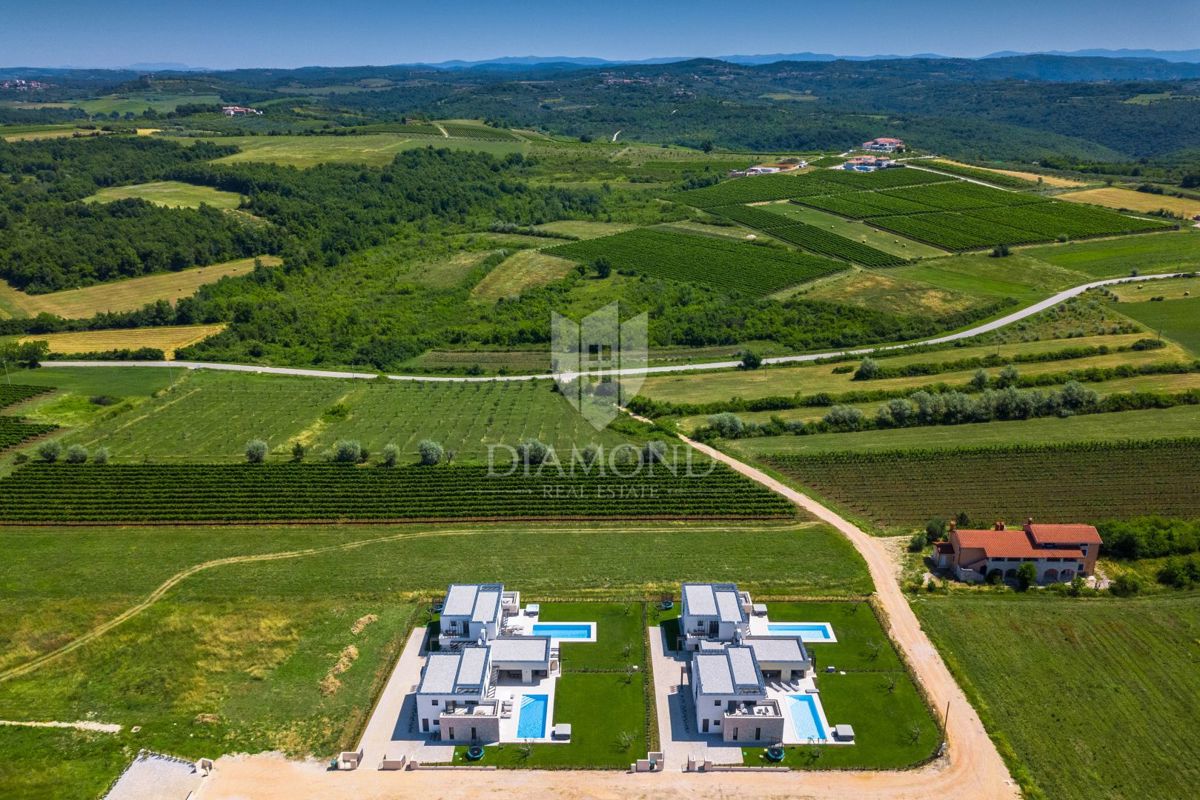 Verteneglio, bellissima villa con piscina ai margini del villaggio