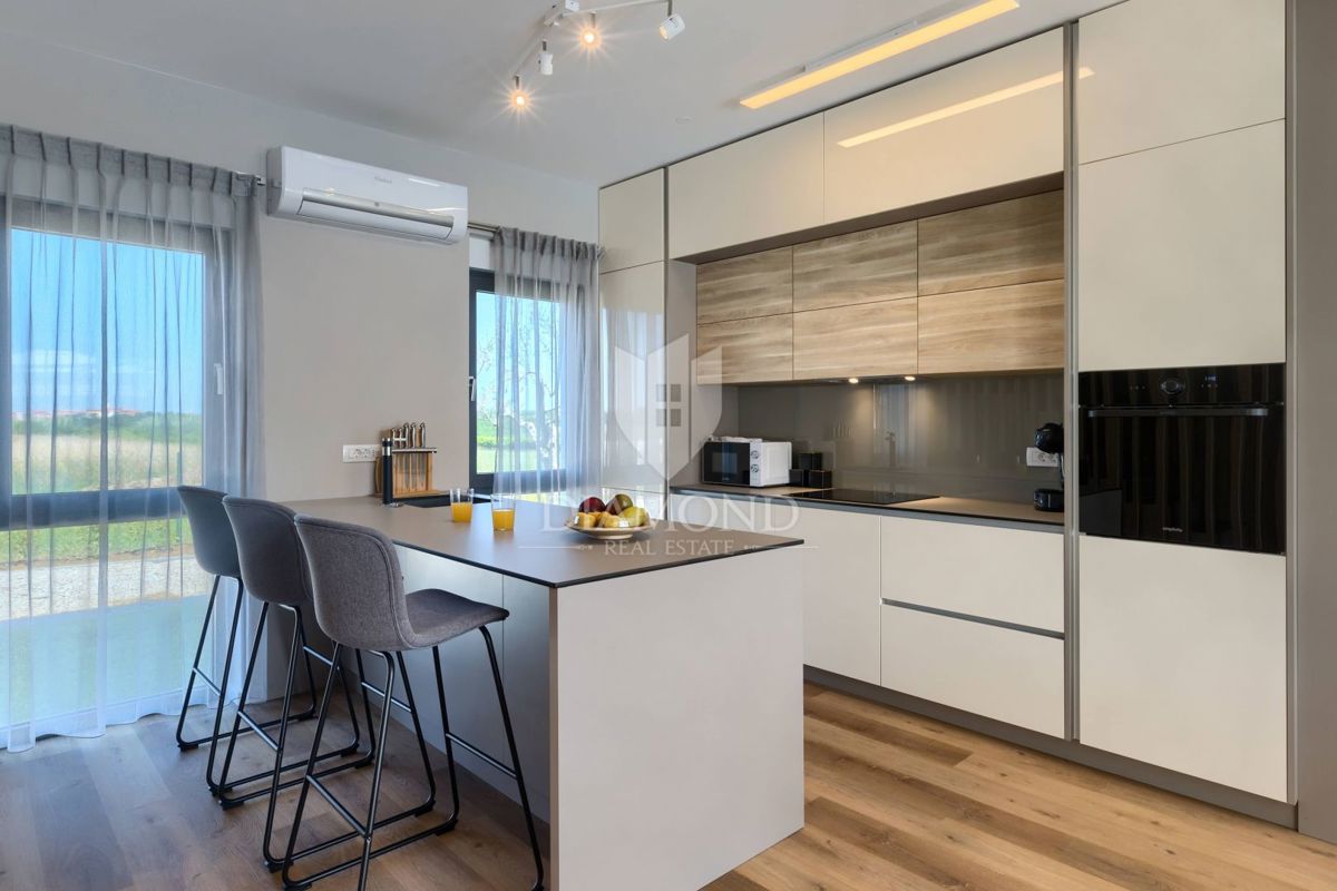 Verteneglio, bellissima villa con piscina ai margini del villaggio