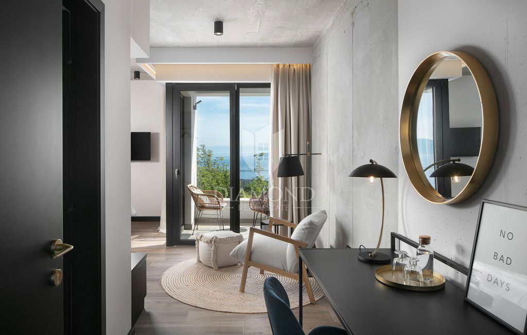 VILLA UNICA CON VISTA PANORAMICA SUL MARE