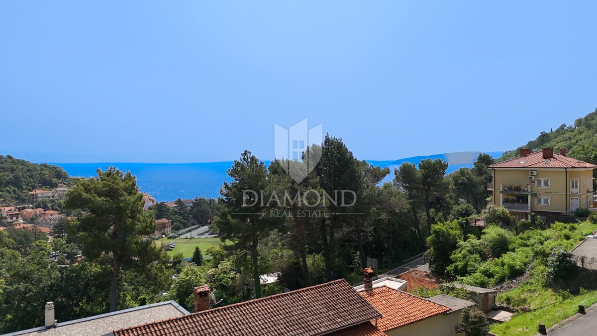 Mošćenička Draga, casa a 500 metri dalla spiaggia