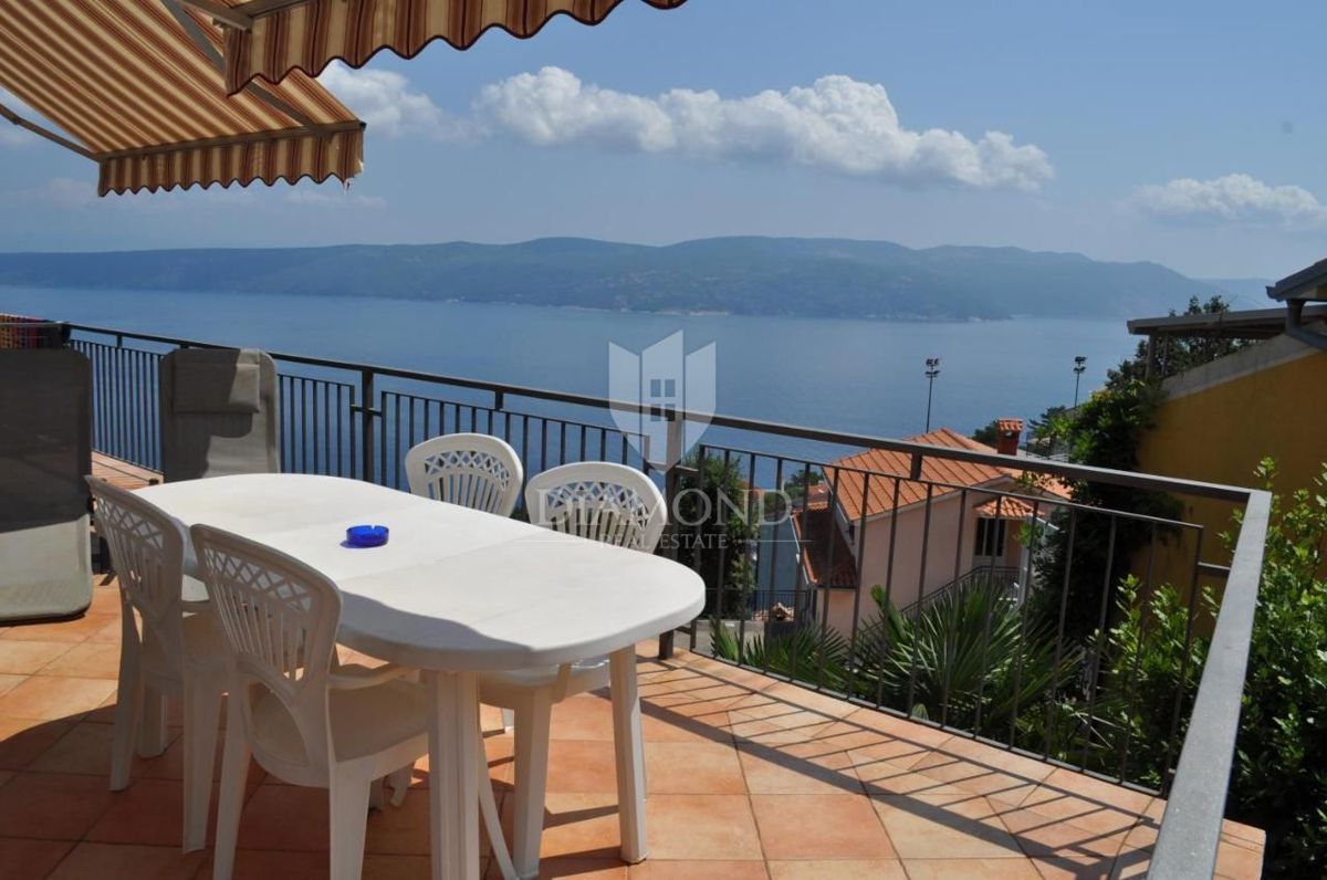 PLOMIN, DINTORNI, CASA CON VISTA PANORAMICA SUL MARE