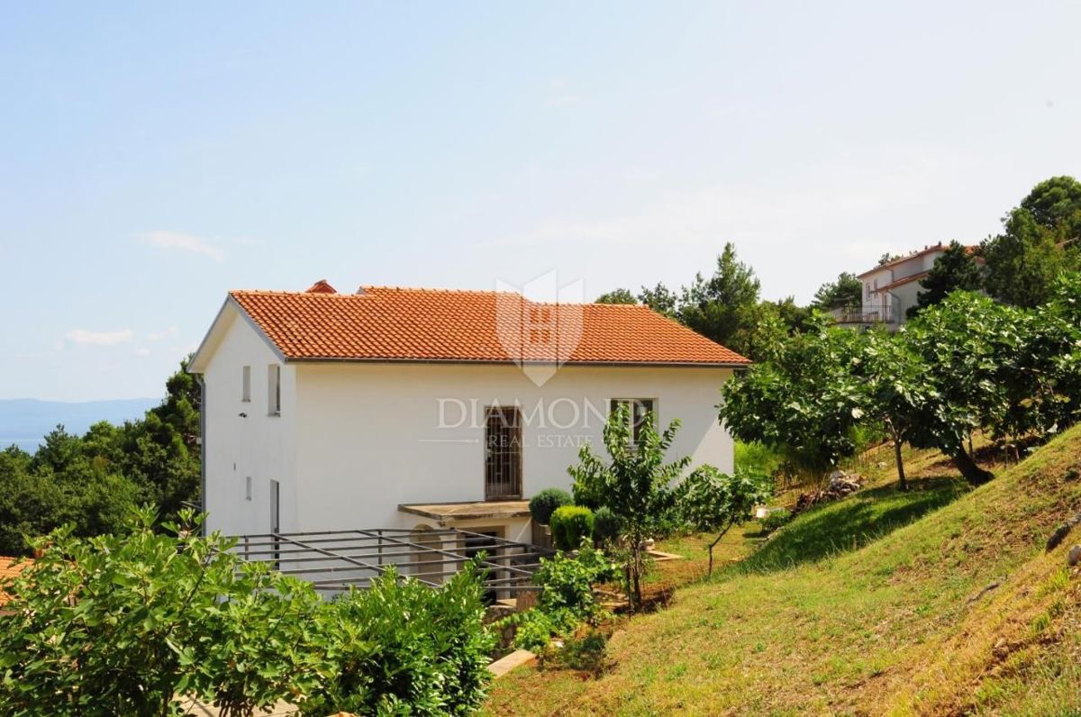 PLOMIN, DINTORNI, CASA CON VISTA PANORAMICA SUL MARE