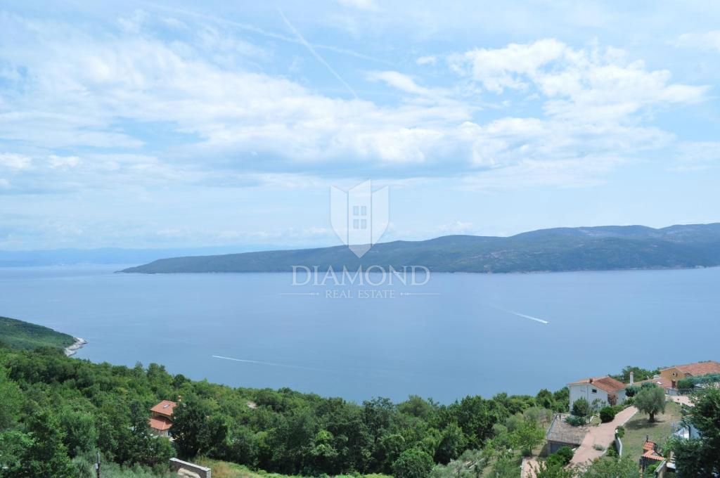PLOMIN, DINTORNI, CASA CON VISTA PANORAMICA SUL MARE