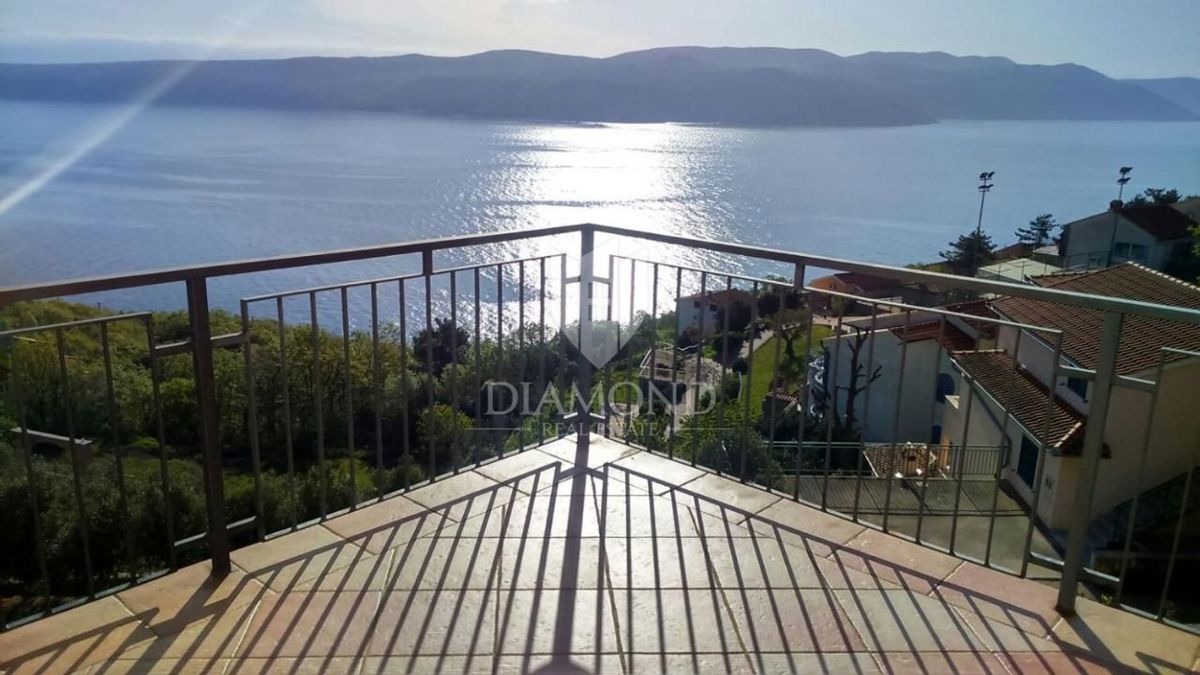 PLOMIN, DINTORNI, CASA CON VISTA PANORAMICA SUL MARE