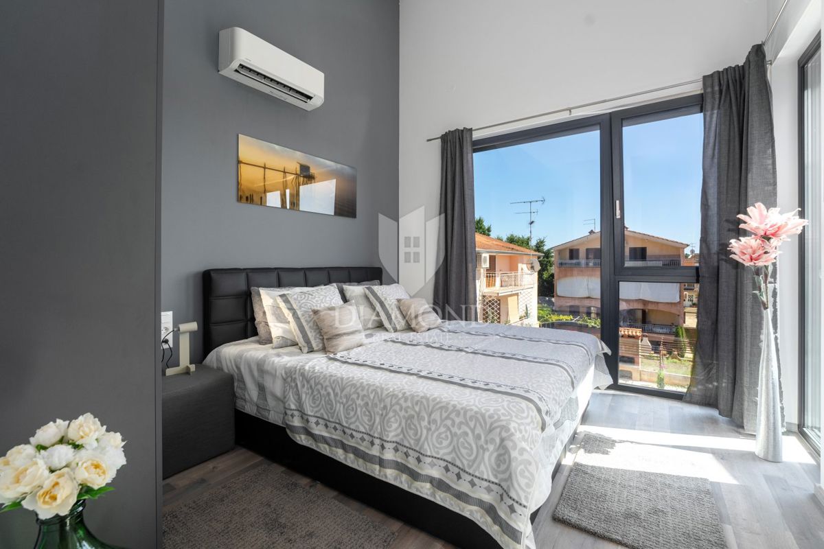 Parenzo, dintorni – casa a schiera moderna di alta qualità con piscina