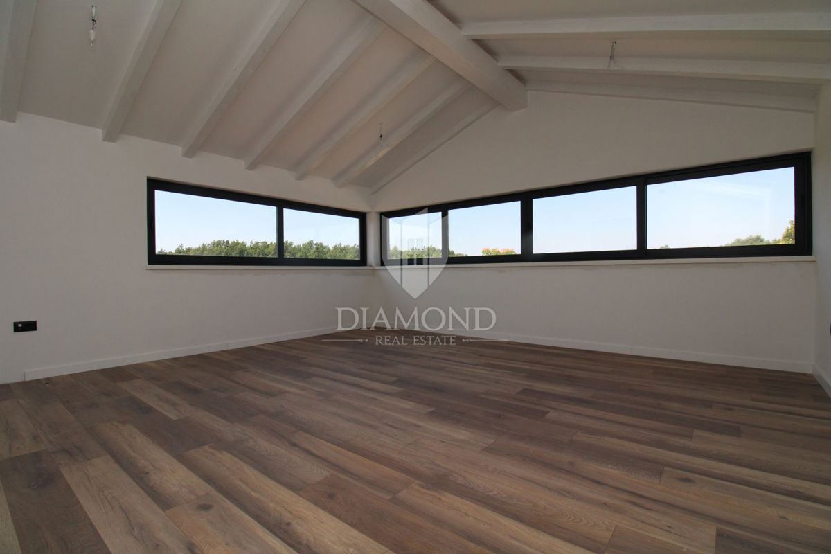 Istria centrale, Gračišće, bella casa immersa nella foresta