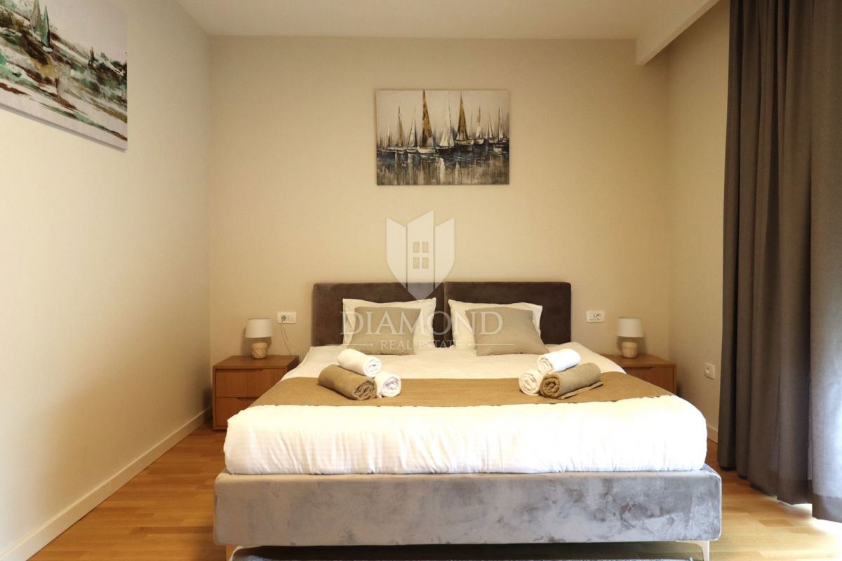 Parenzo – Dintorni: Villa moderna con vista mare