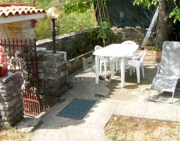 Istria, Grisignana!Bella casa con vista su Oprtalj!