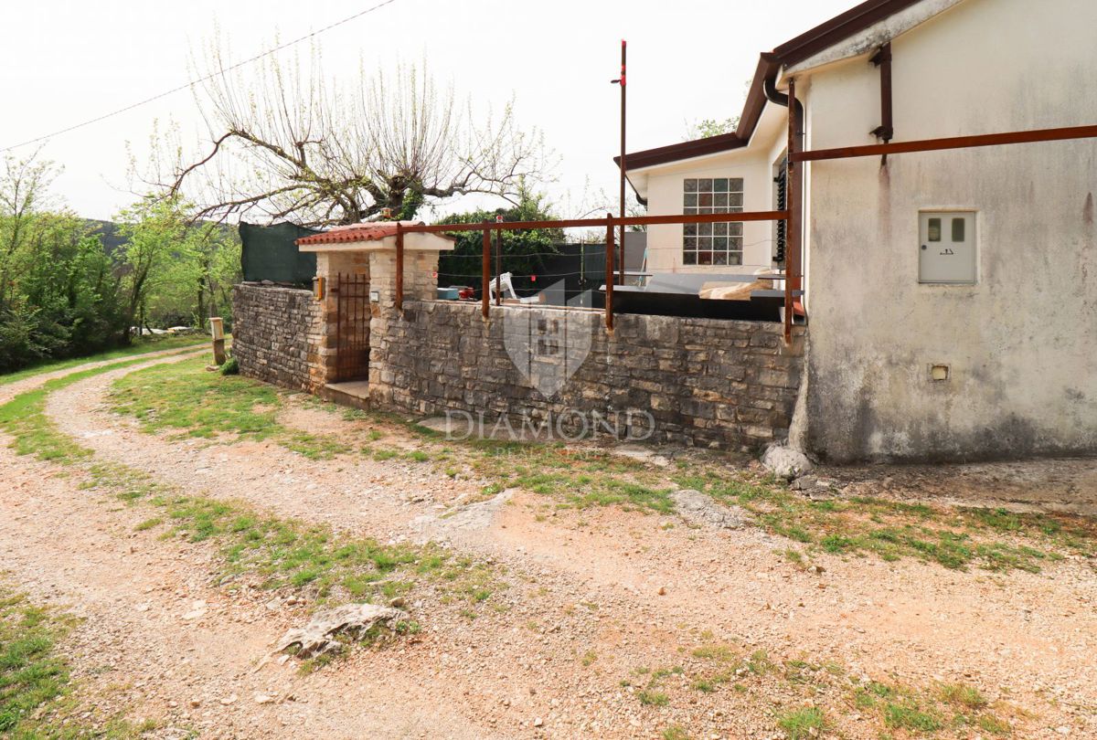 Istria, Grisignana!Bella casa con vista su Oprtalj!